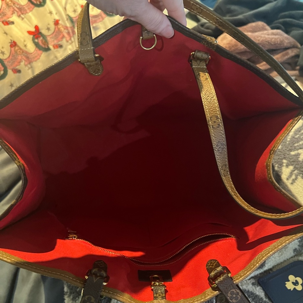 Louis Vuitton Monogram On the Go GM - Picture 3 of 4